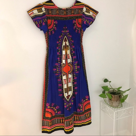 Bold Print Summer Maxi Dress with Shirred Bodice and Short Flutter Sleeves - Picture 3 of 8